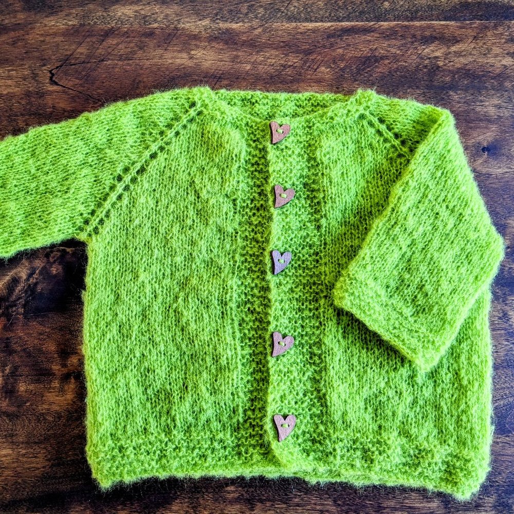 Green Hand tricot mohair cardigan vest for baby girl heart shaped buttons